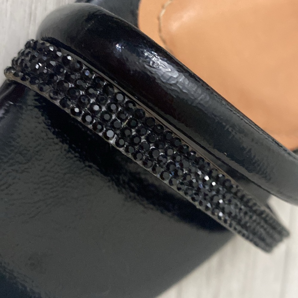 Black Heels with a bit of sparkle - Picture 2 of 7